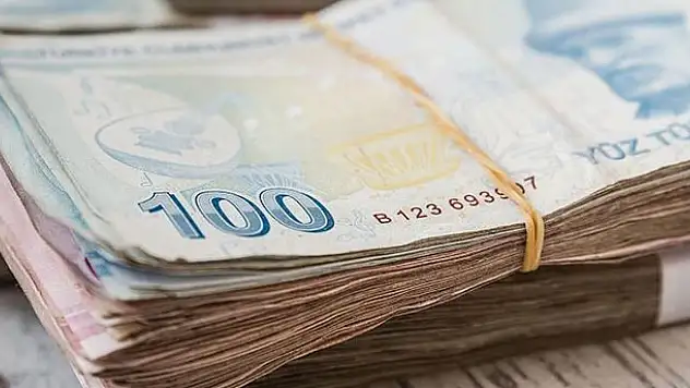 İşsiz kalana en az 806 TL