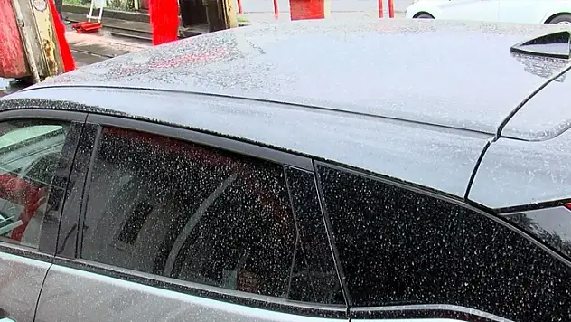 İstanbul'a çamur yağdı: Sürücüler oto yıkamacıya koştu
