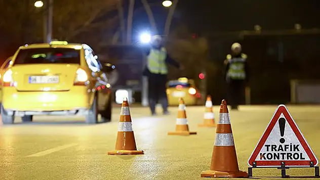İstanbul, Ankara, İzmir'de ticari taksilerin trafiğe çıkışları sınırlandırıldı