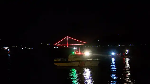 İstanbul Boğazı'nda tekne battı 3 kişi kurtarıldı, 1 kişi aranıyor
