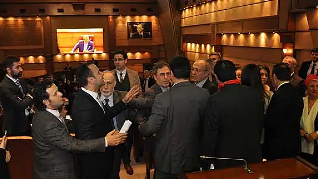 İstanbul Büyükşehir Belediye Meclis toplantısı