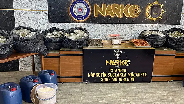 İstanbul'da 3 ilçede uyuşturucu operasyonu: 343 kilo 938 gram uyuşturucu ele geçirildi


