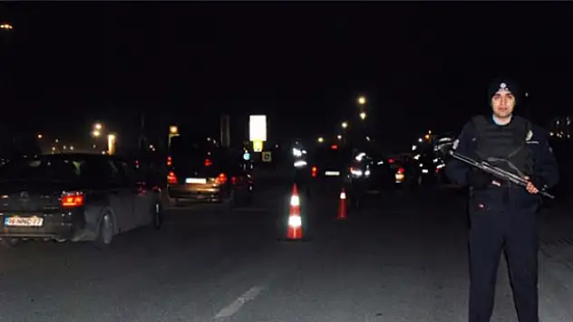 İstanbul'da 5 bin polisle operasyon!