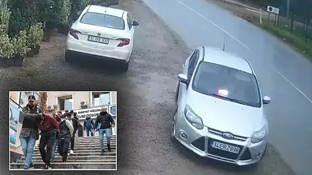 İstanbul'da, çakar lamba takarak dolaştıkları otomobille 24 evden hırsızlık yapan 9 şüpheli operasyonla yakalandı