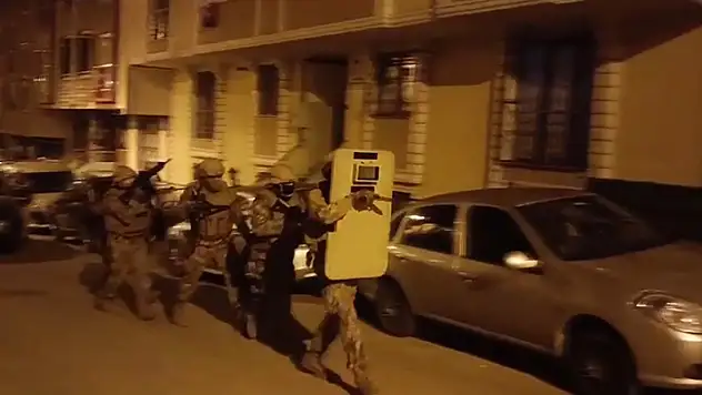 İstanbul'da DEAŞ operasyonu: 33 gözaltı
