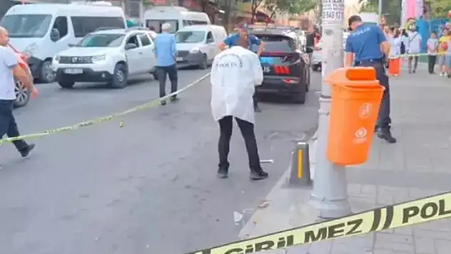İstanbul'da dehşet: Babası ve ağabeyini sokak ortasında öldürdü
