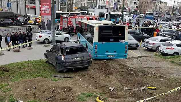İstanbul'da halk otobüsü yaya yoluna girdi: 3 yaralı