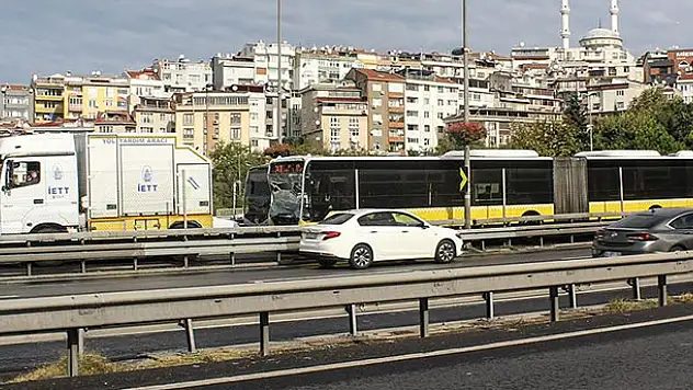 İstanbul'da metrobüs kazası