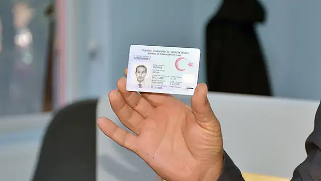 İstanbul'da Suriyelilere vatandaşlık verilmeye başladı