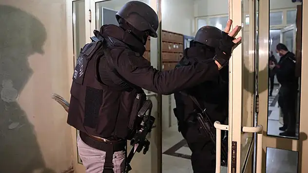 İstanbul'da terör örgütü DEAŞ'a yönelik operasyonda 9 şüpheli yakalandı