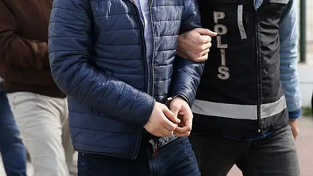 İstanbul'da terör örgütü PKK/KCK operasyonunda gözaltına alınan 6 şüpheli tutuklandı
