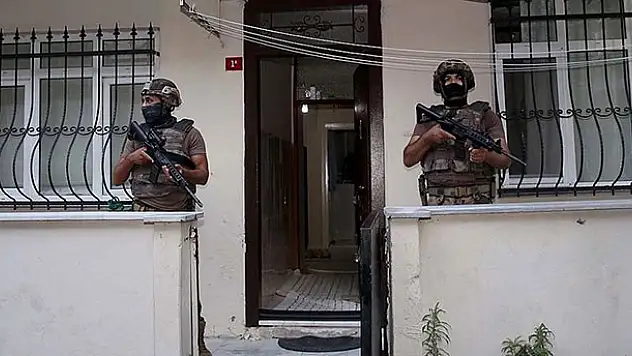 İstanbul'da uyuşturucu operasyonu: 75 gözaltı