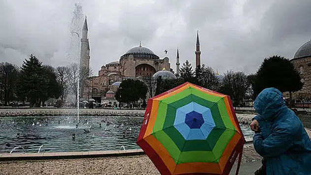 İstanbul'da yağmur aralıklarla devam edecek