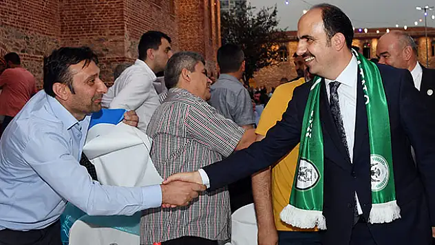 İstanbul'da yaşayan Konyalılar iftarda buluştu