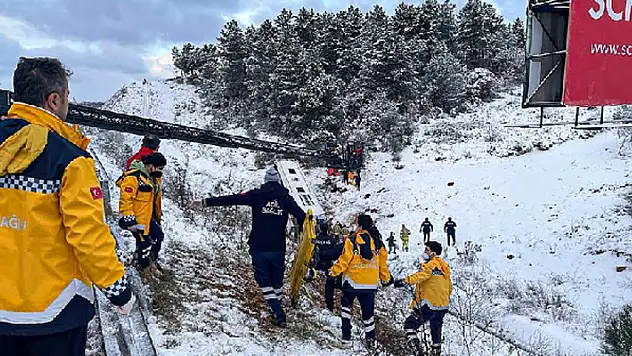 İstanbul'da yolcu otobüsü şarampole yuvarlandı, 3 kişi hayatını kaybetti
