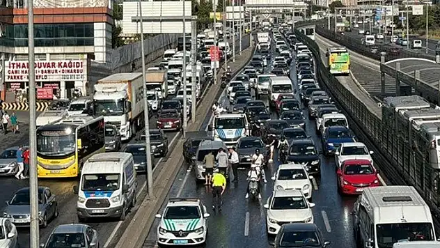 İstanbul'da zincirleme trafik kazası
