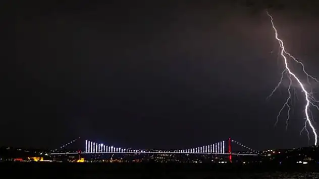 İstanbul için bir yağış uyarısı da Valilik'ten geldi