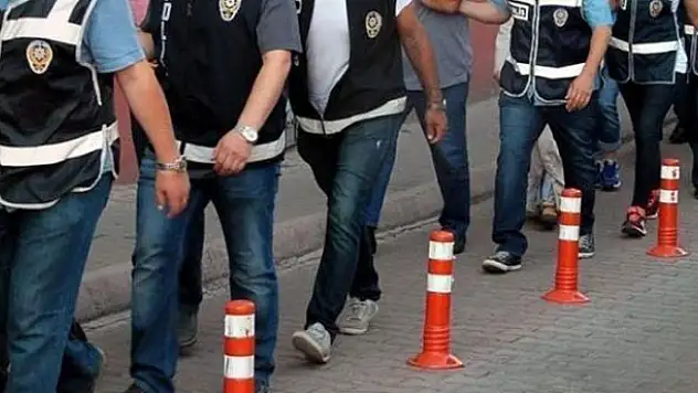 İstanbul merkezli 11 ilde 'sahte pasaport' operasyonu