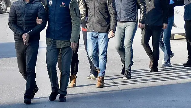 İstanbul merkezli 5 ilde rüşvet operasyonunda 160 gözaltı
