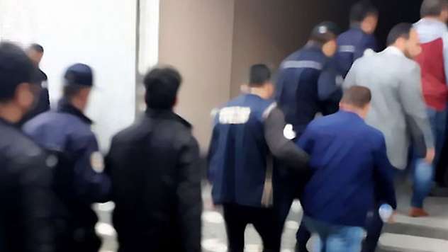 İstanbul merkezli 6 ilde FETÖ operasyonu: 20 gözaltı