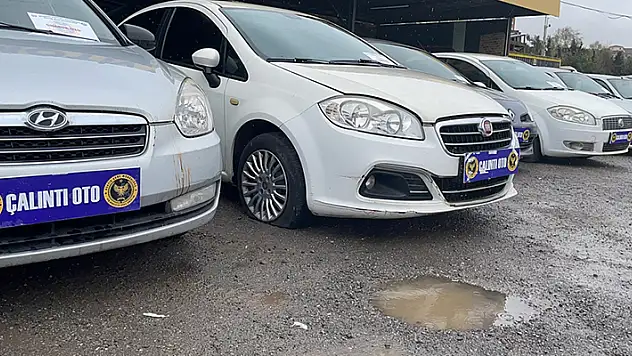 İstanbul merkezli 7 ildeki oto hırsızlığı operasyonunda 12 şüpheli yakalandı
