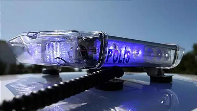 İstanbul merkezli 'izinsiz sermaye piyasası faaliyeti' operasyonunda 5 zanlı yakalandı