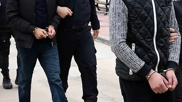İstanbul merkezli yasa dışı bahis operasyonunda 28 şüpheli yakalandı
