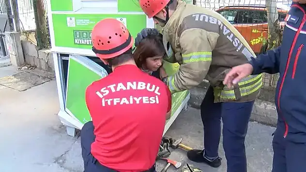 İstanbul Pendik'te giysi kumbarasında mahsur kalan çocuğu itfaiye kurtardı
