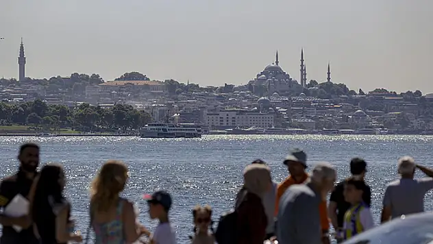 İstanbul temmuzda gelen turist sayısında son 10 yılın rekorunu kırdı
