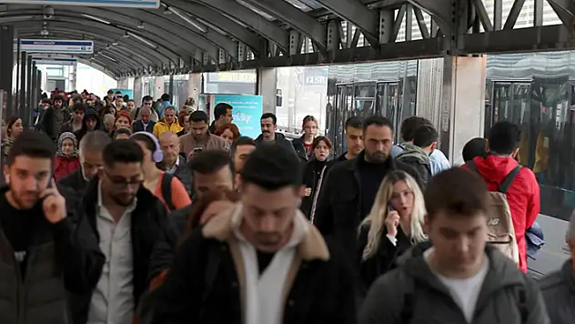 İstanbul'un nüfusu Cumhuriyet tarihinde 2. kez geriledi
