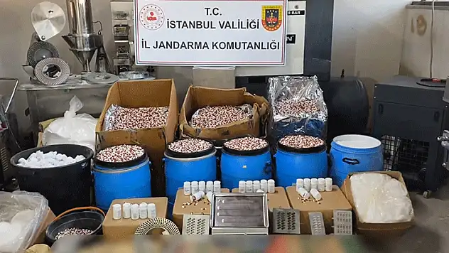 İstanbul'da 847 bin 600 uyuşturucu hap ele geçirildi