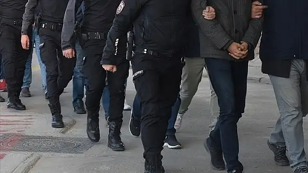 İstanbul'da bu yıl terör örgütlerine yönelik soruşturmalarda 1526 şüpheli tutuklandı