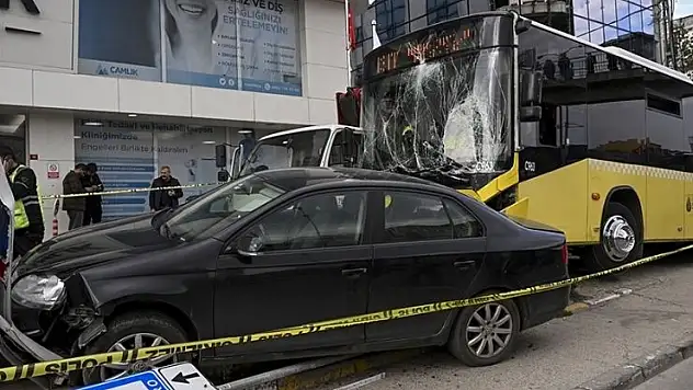 İstanbul'da özel halk otobüsünün durakta bekleyenlere çarptığı kazaya ilişkin dava açıldı