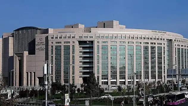 İstanbul'da yasa dışı bahis soruşturmasında 2 şüpheli tutuklandı