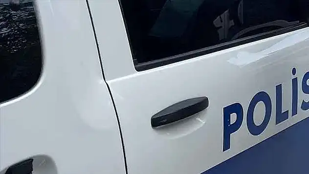 İstanbul'daki uyuşturucu soruşturmasında yakalanan 9 sözleşmeli erden 3'ü tutuklandı