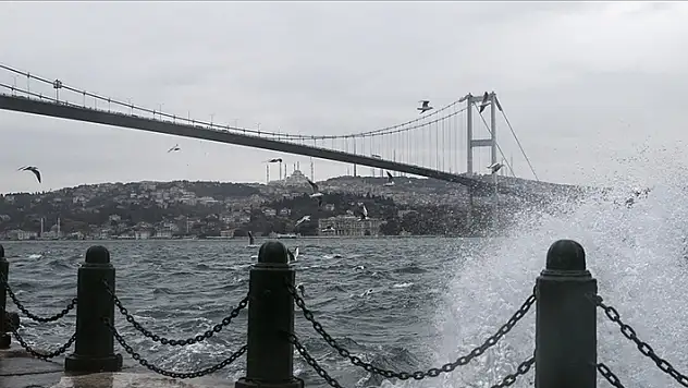 İstanbullular dikkat! Valilikten fırtına uyarısı! 