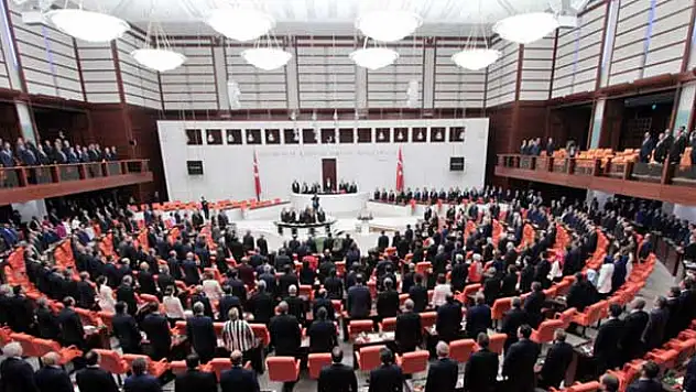 İşte Davutoğlu'nun kabineye davet ettiği isimler