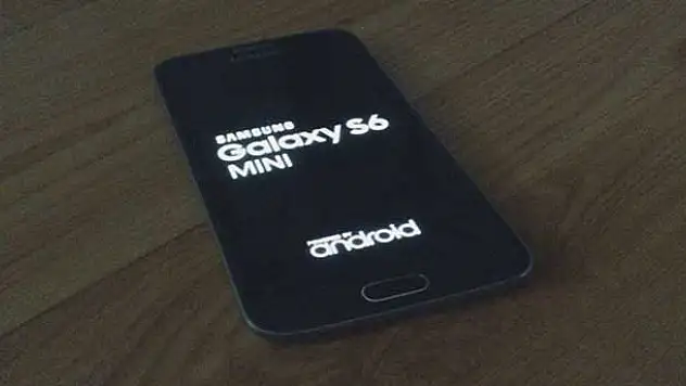 İşte Samsung'un son bombası: Galaxy S6 Mini