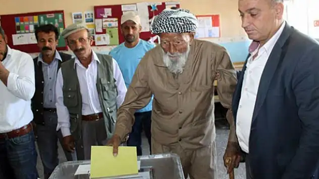 İşte Türkiye'nin en yaşlı seçmeni Mehmet Esen!