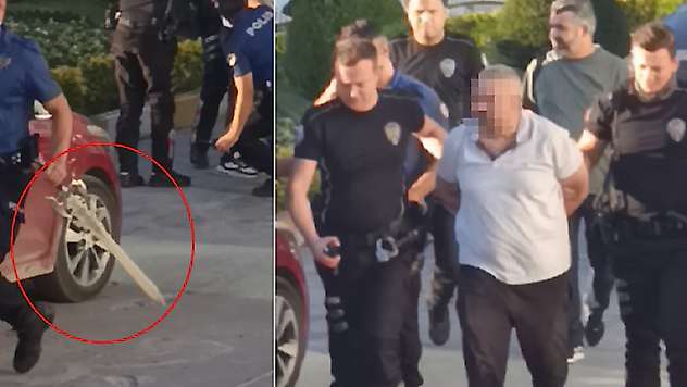 İşten çıkarıldığı gerekçesiyle silah ve bıçakla belediyeyi bastı