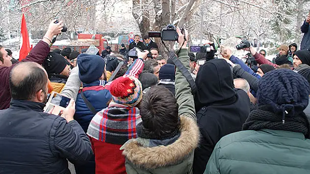 İşten çıkartıldılar,  açıklama yapamadılar