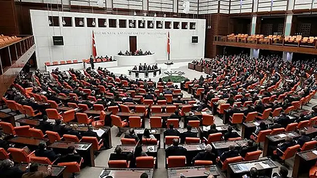 İstihdam Kalkanı Paketi sonbahara kaldı! Meclis'e 'Mini paket' geliyor