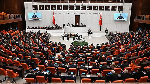 İsveç'in NATO'ya katılımına ilişkin kanun teklifi TBMM Genel Kurulunda kabul edildi
