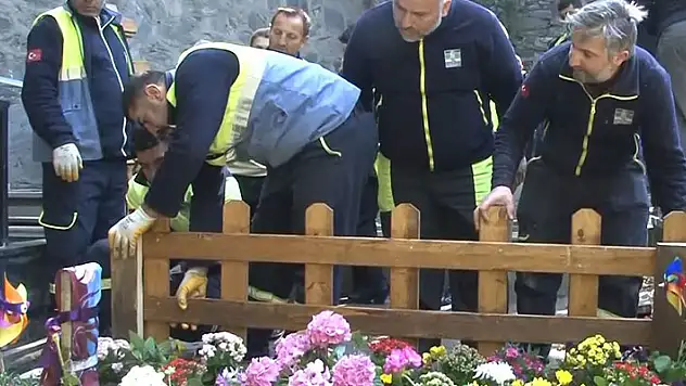 İtalyan şefin oğlu Mattia Ahmet Minguzzi'nin tahrip edilen mezarı onarıldı