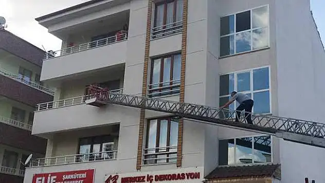 İtfaiye erleri battaniye kurtardı