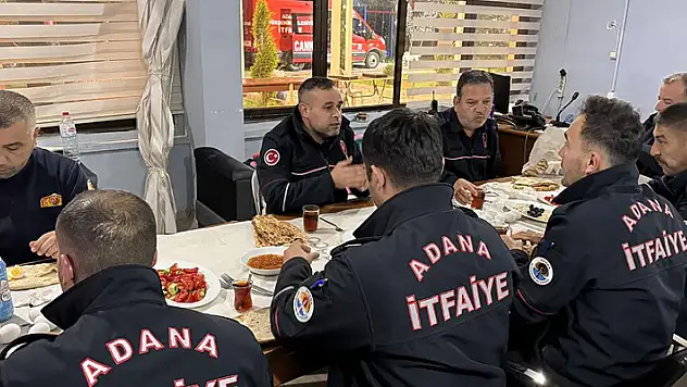 İtfaiyeciler ilk sahuru mesaide yaptı
