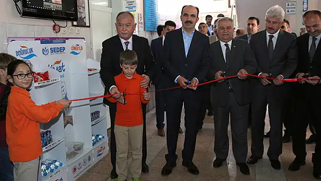 İtimat Bakkaliyesi ile çocuklar doğruluk ve cömertliği öğreniyor