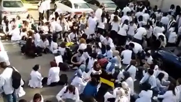 İÜ Diş Hekimliği Fakültesindeki 7 binanın tahliyesine karar verildi