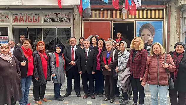 
İYİ Parti Konya Milletvekili Adayı Osman Fedai seçim çalışmalarını sürdürüyor