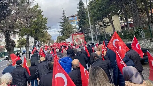 İYİ Parti Konya'dan, Milli Birlik ve Bayrak Yürüyüşü